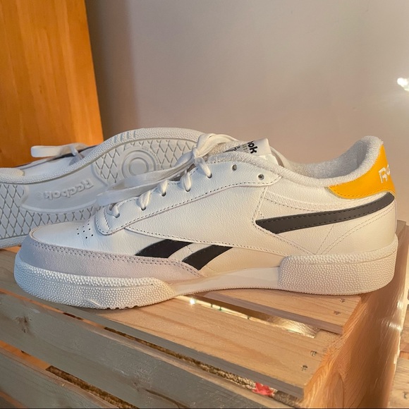 Reebok Club C gold and blue vector Unisex - Picture 3 of 7